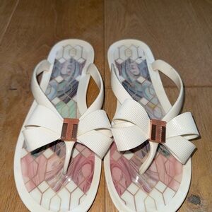 Ted Baker Cream Bow Sandals